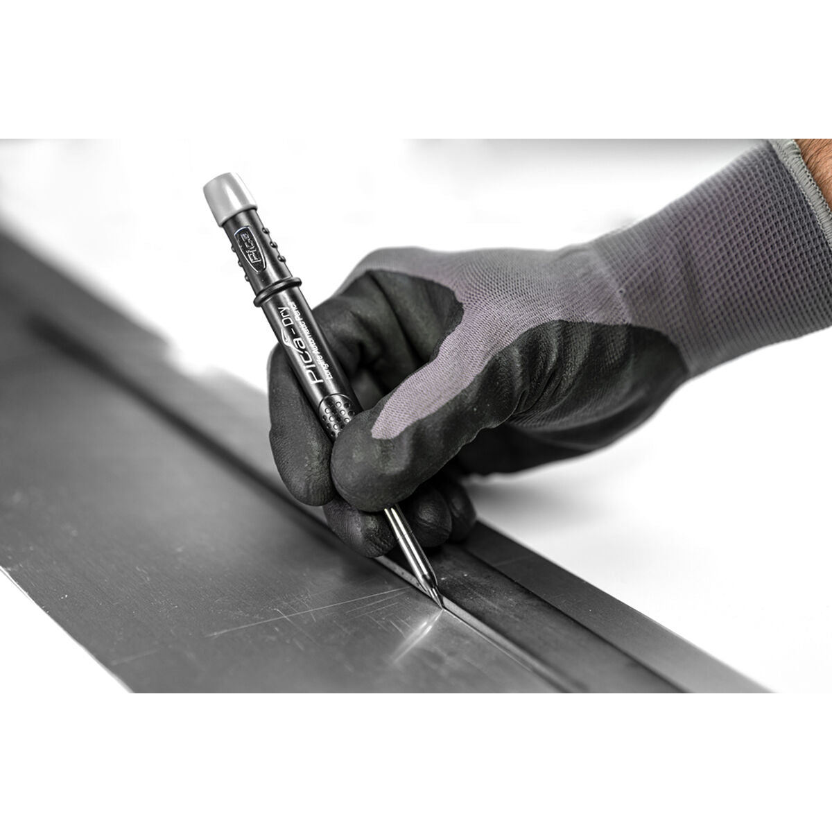 V2HE170B9198EF403A20EA8F37F49DD50C9R7656850P7