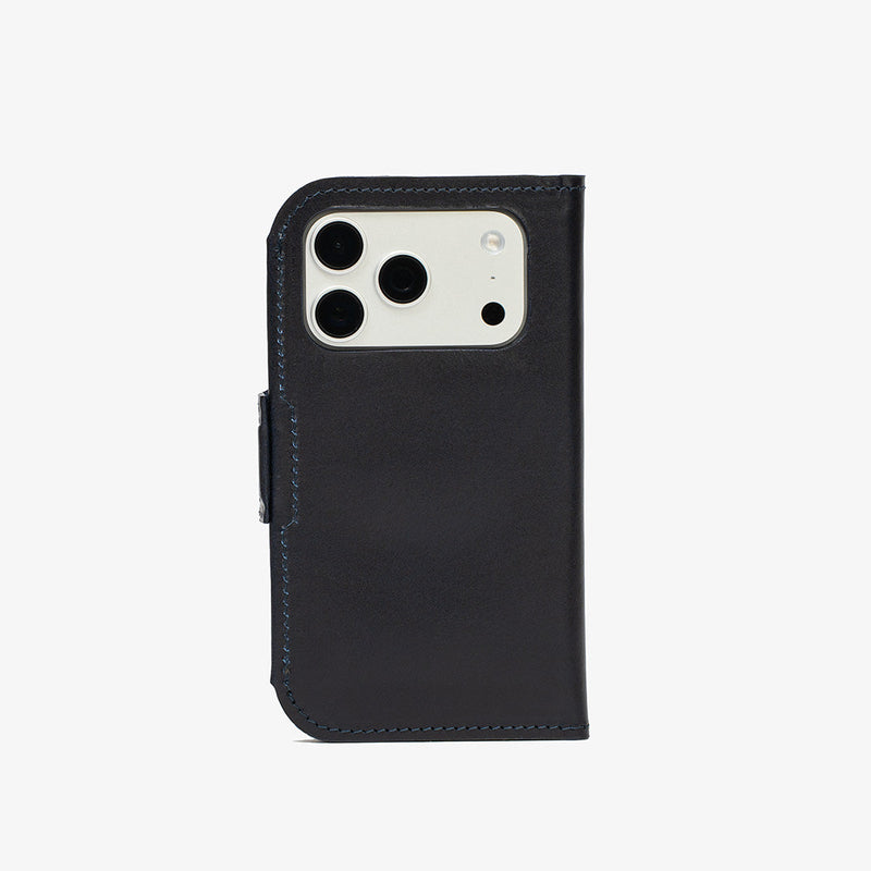 Leather Folio iPhone 17 Series with MagSafe - Classic 5.1-9