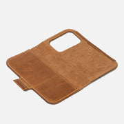 Leather Folio iPhone 17 Series with MagSafe - Classic 5.1-1