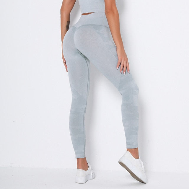 Nahtlose Camouflage-Sportleggings mit hohem Bund für Damen – Push-up und Bauchkontrolle